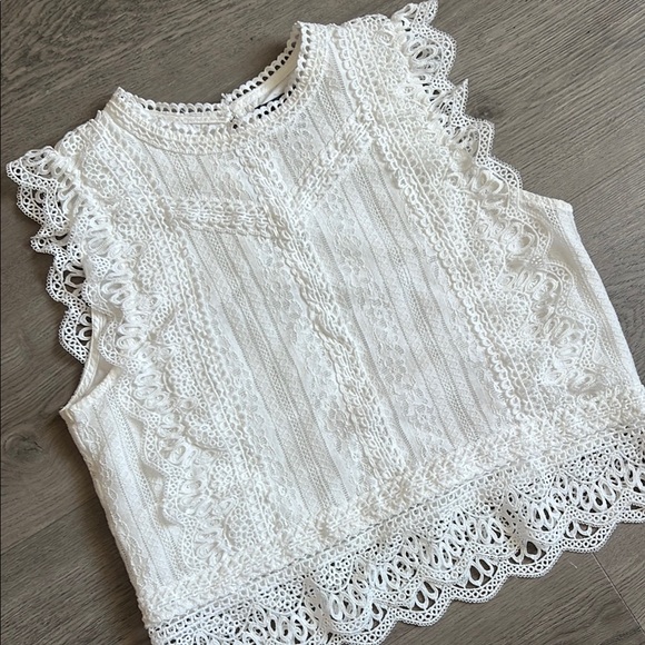 💕SPECIAL 🍒 2 /13.00🍒 Aqua White Lace Ruffle Blouse - Picture 2 of 4